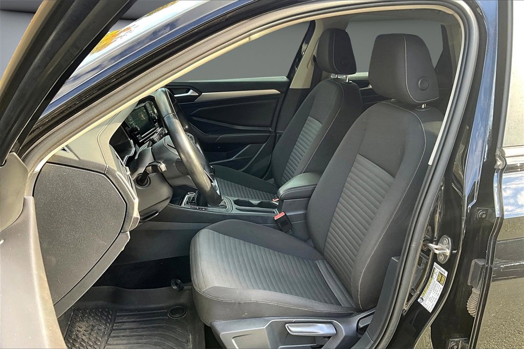 Used 2023 Volkswagen Jetta S image 20