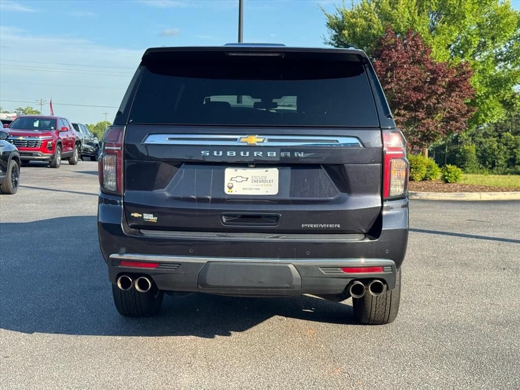 Used 2022 Chevrolet Suburban Premier AWD/4WD image 4