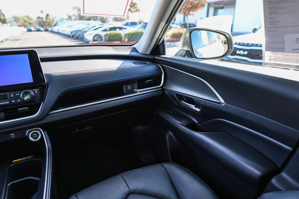 Certified 2024 Toyota Grand Highlander XLE image 5