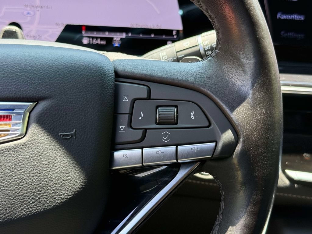 Used 2024 Cadillac Escalade ESV Sport w/ LPO, ONYX Package AWD/4WD image 34