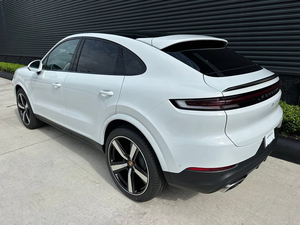 New 2026 Porsche Cayenne Coupe AWD/4WD image 3