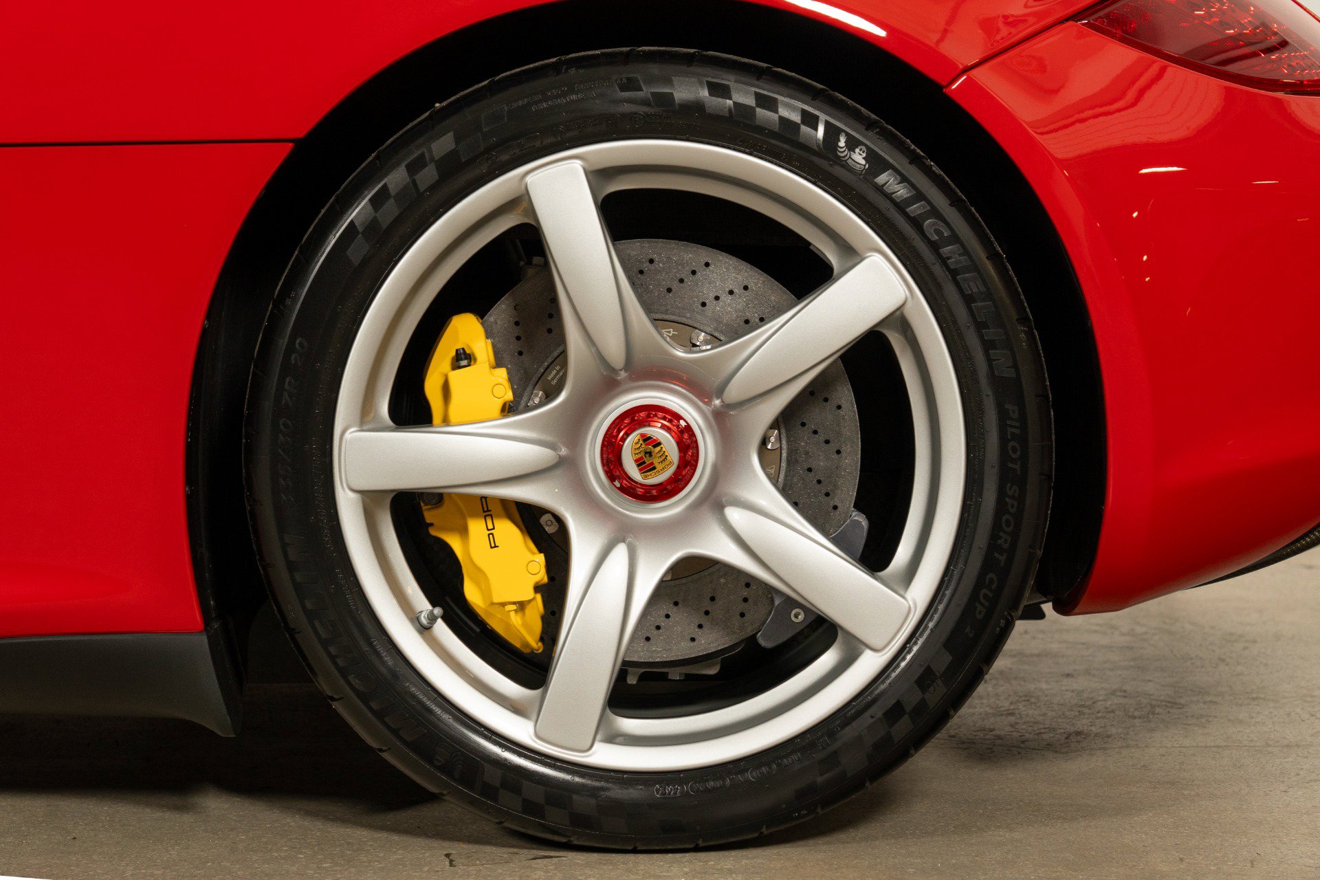 Used 2004 Porsche Carrera GT RWD image 42