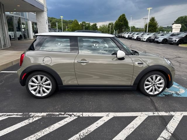 Used 2019 MINI Cooper 2-Door Hardtop w/ Storage Package FWD image 6