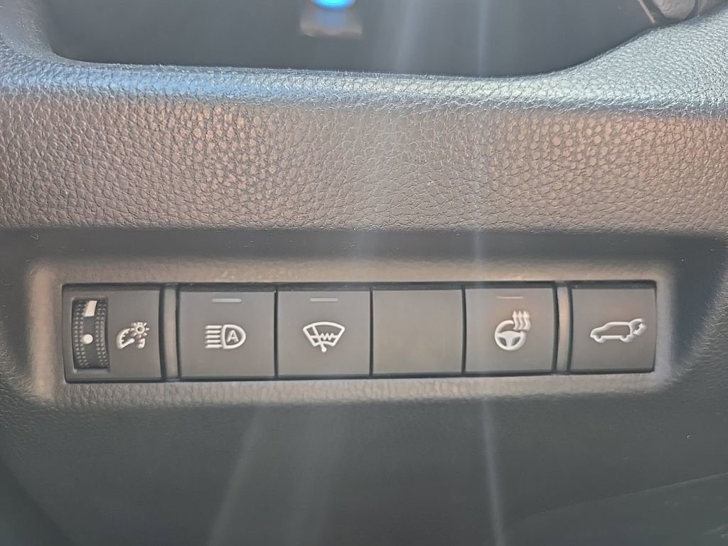 Used 2021 Toyota RAV4 XSE AWD/4WD image 19