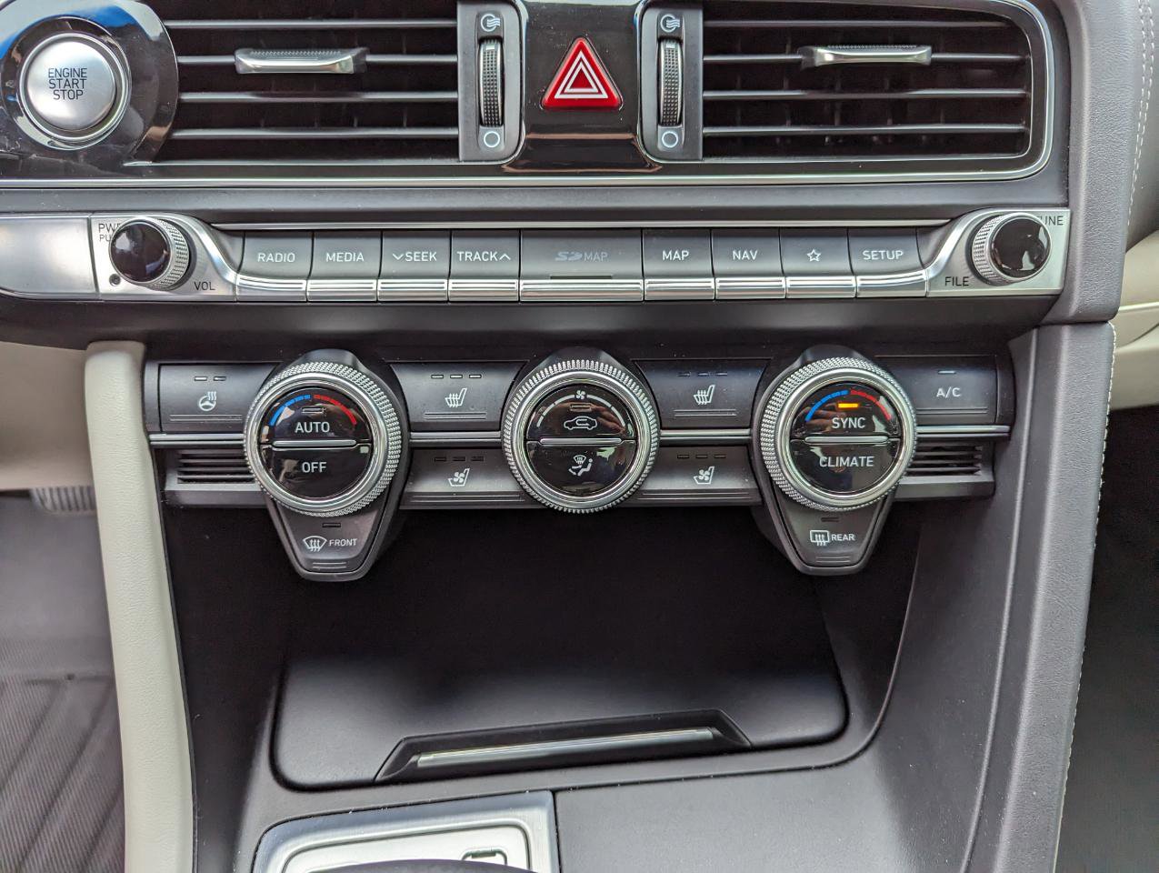 Used 2019 Genesis G70 2.0T Advanced w/ Prestige Package image 23