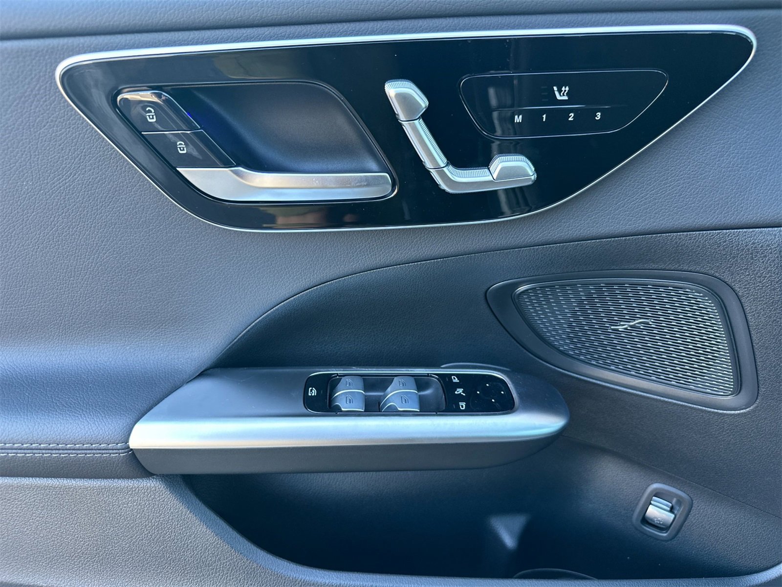 New 2025 Mercedes-Benz C 300 4MATIC Sedan image 11