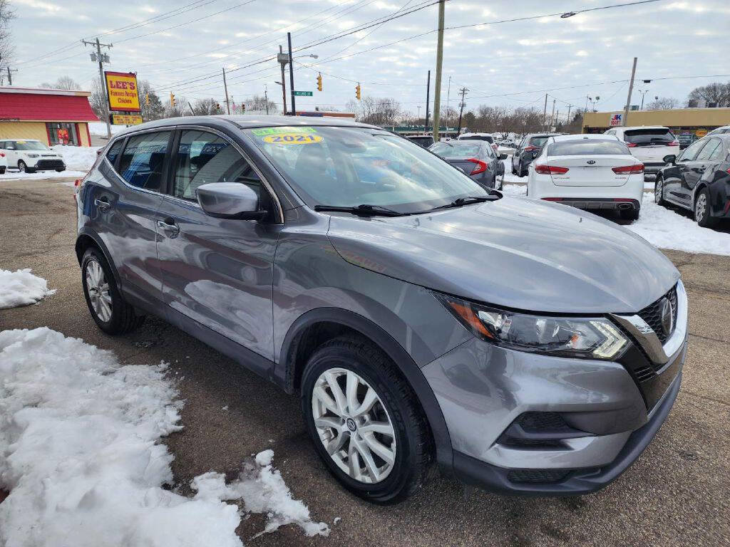 Used 2021 Nissan Rogue Sport S FWD image 5