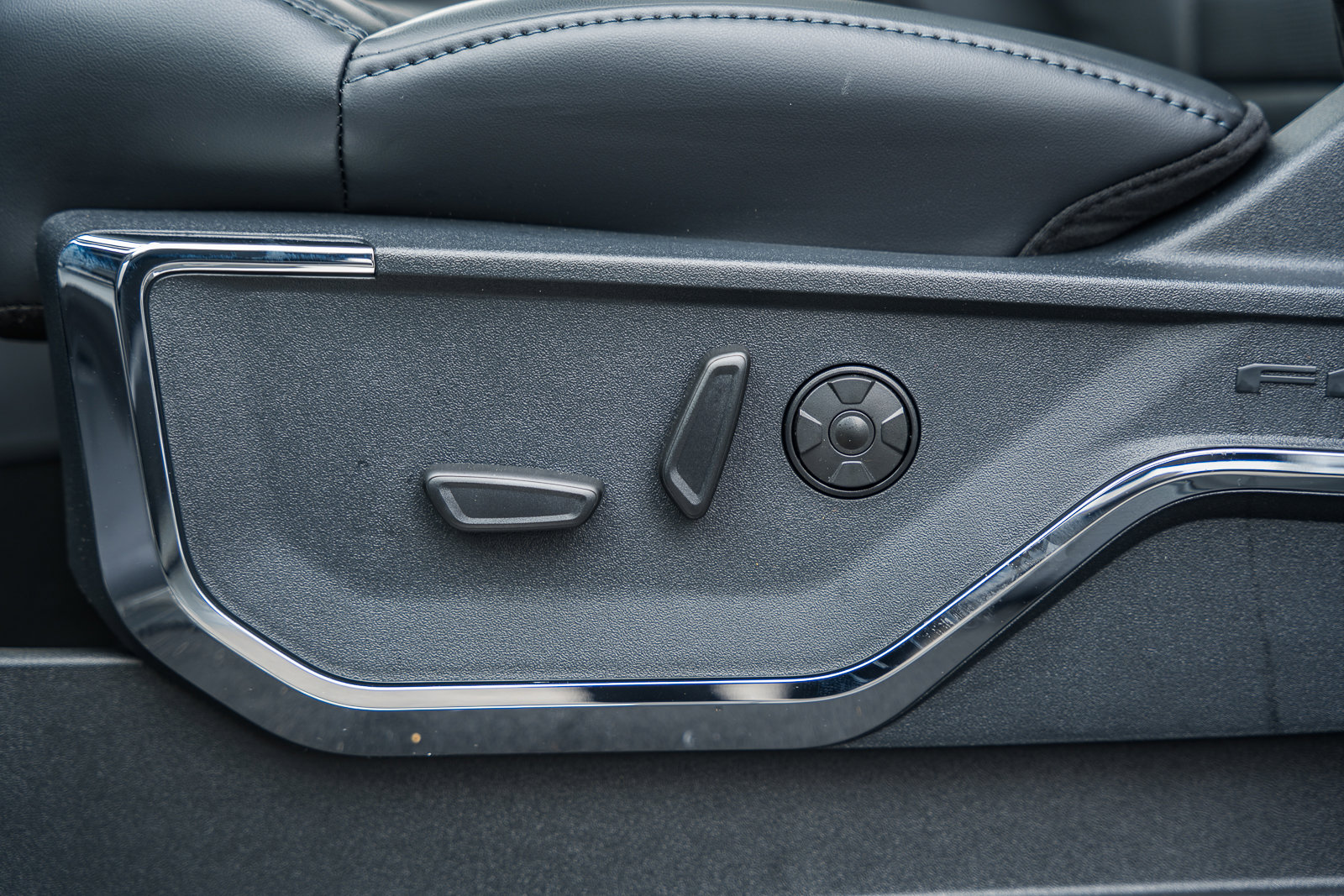 New 2026 Ford F250 Platinum image 46