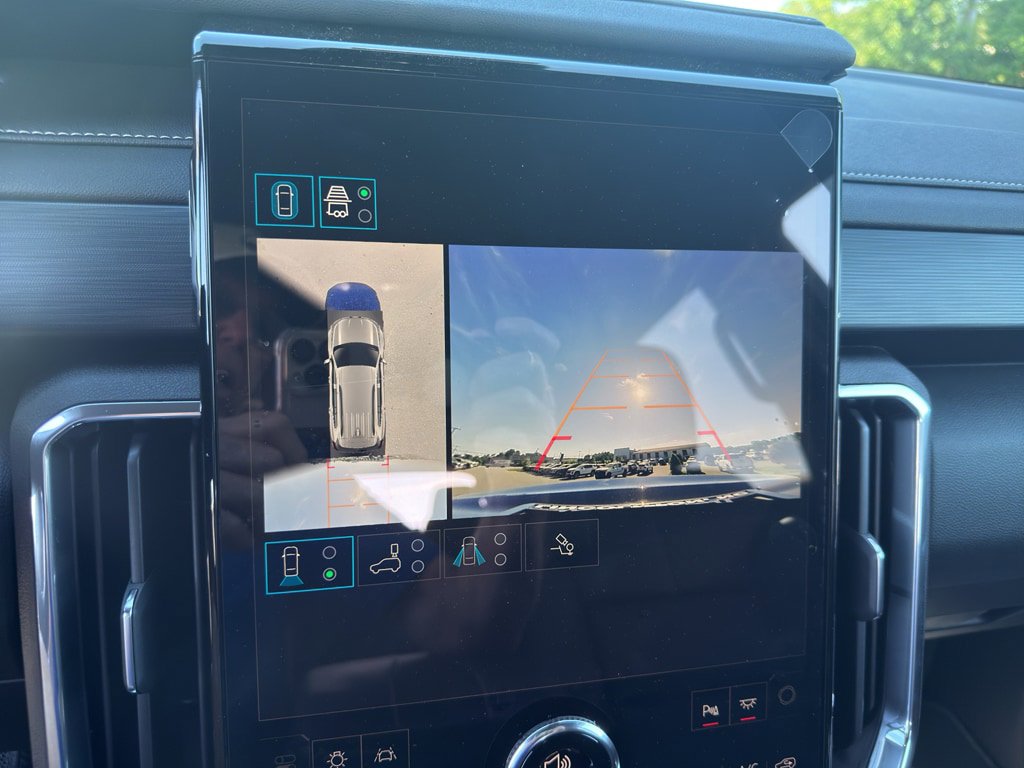 New 2026 GMC Acadia Elevation FWD image 11