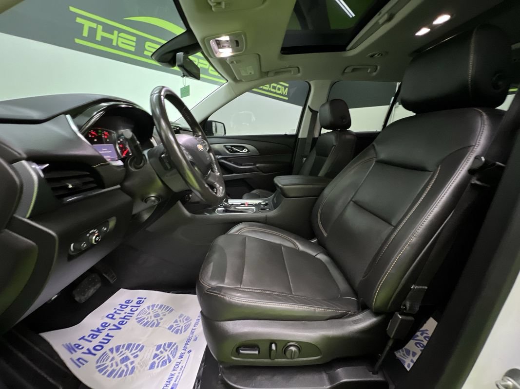 Used 2020 Chevrolet Traverse Premier w/ Redline Edition FWD image 16