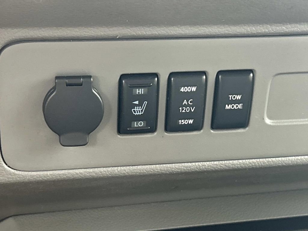 Used 2018 Nissan NV 3500 SL image 27