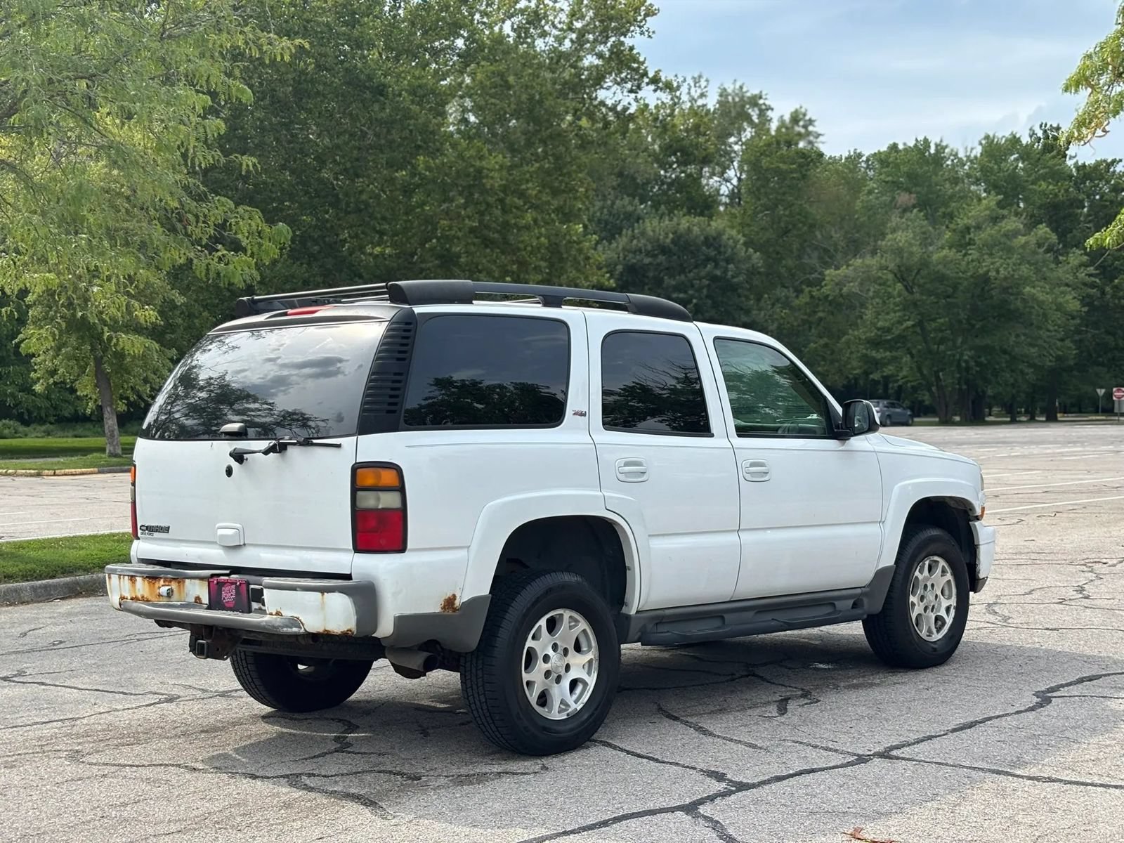 Used 2006 Chevrolet Tahoe Z71 w/ Z71 Preferred Equipment Group AWD/4WD image 5