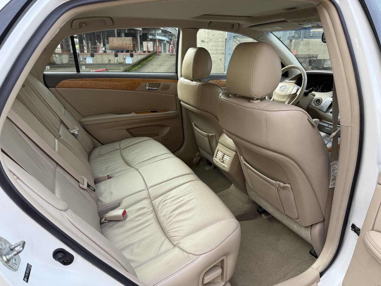 Used 2005 Toyota Avalon XLS image 52