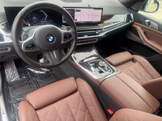 Certified 2026 BMW X7 xDrive40i w/ Executive Package AWD/4WD image 16