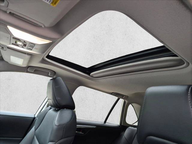 Used 2022 Toyota RAV4 XLE Premium AWD/4WD image 14