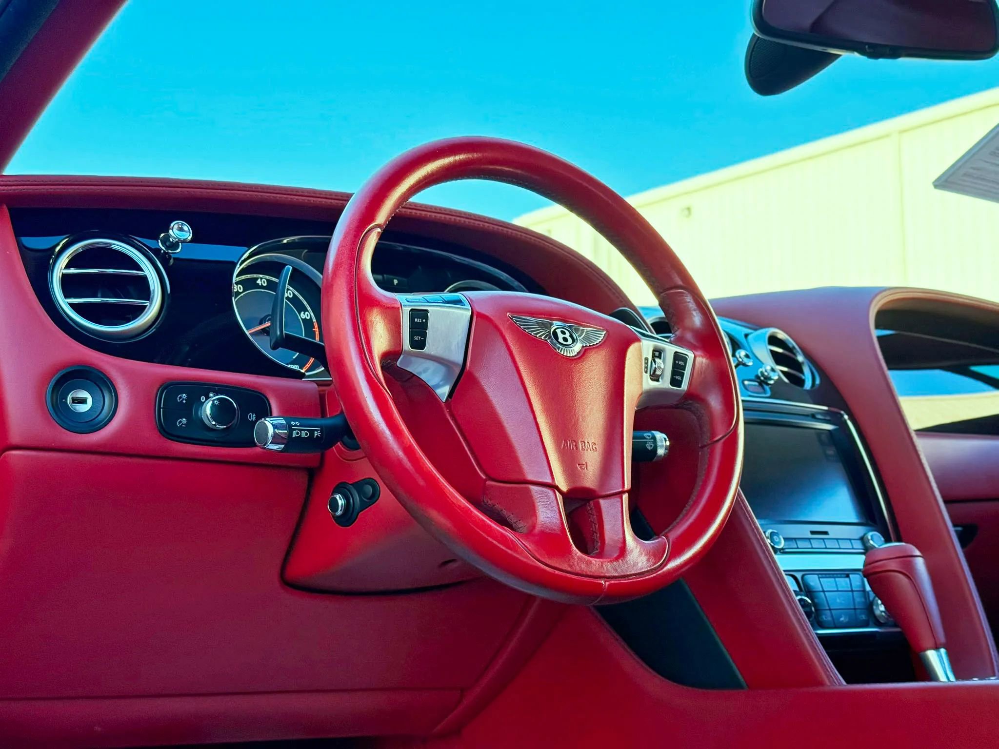 Used 2013 Bentley Continental GT image 25