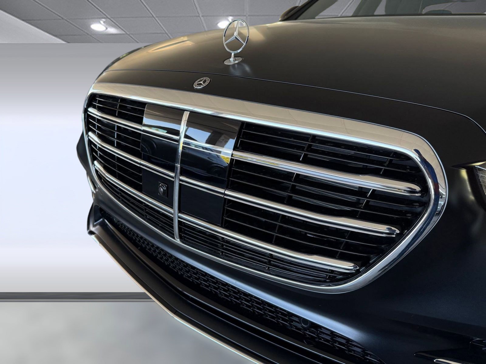 New 2026 Mercedes-Benz S 580 4MATIC Sedan image 18