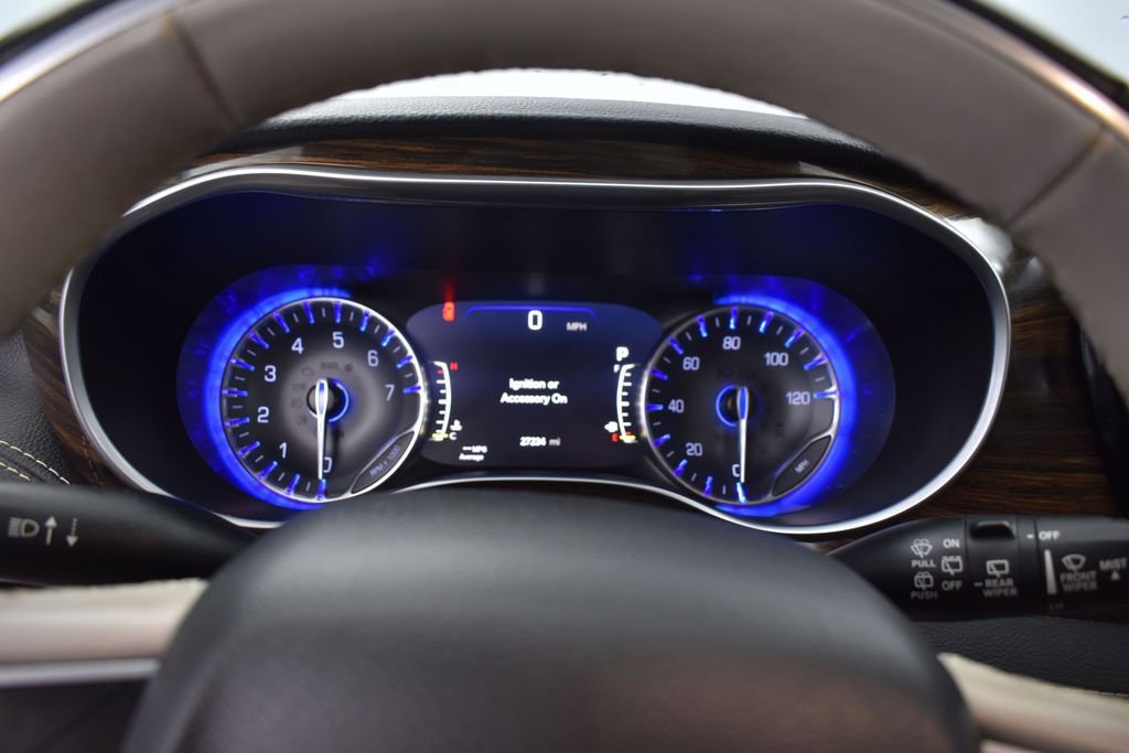 Used 2021 Chrysler Pacifica Limited w/ Premium & Safety Sphere Group AWD/4WD image 14