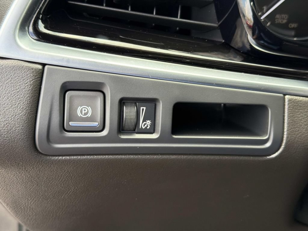 Used 2022 Cadillac XT6 Luxury FWD image 22