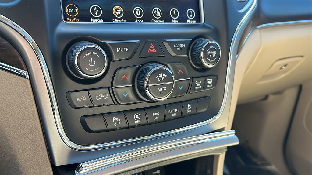 Used 2018 Jeep Grand Cherokee Limited AWD/4WD image 21