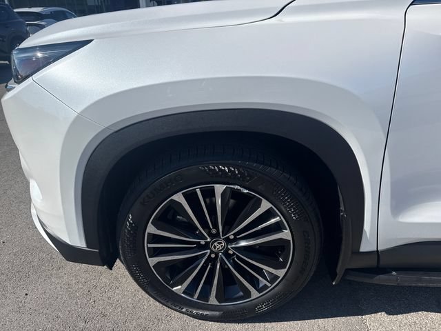 Used 2024 Toyota Grand Highlander AWD Hybrid image 10