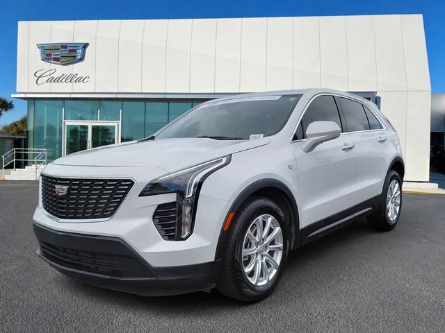 Certified 2023 Cadillac XT4 Luxury FWD image 4