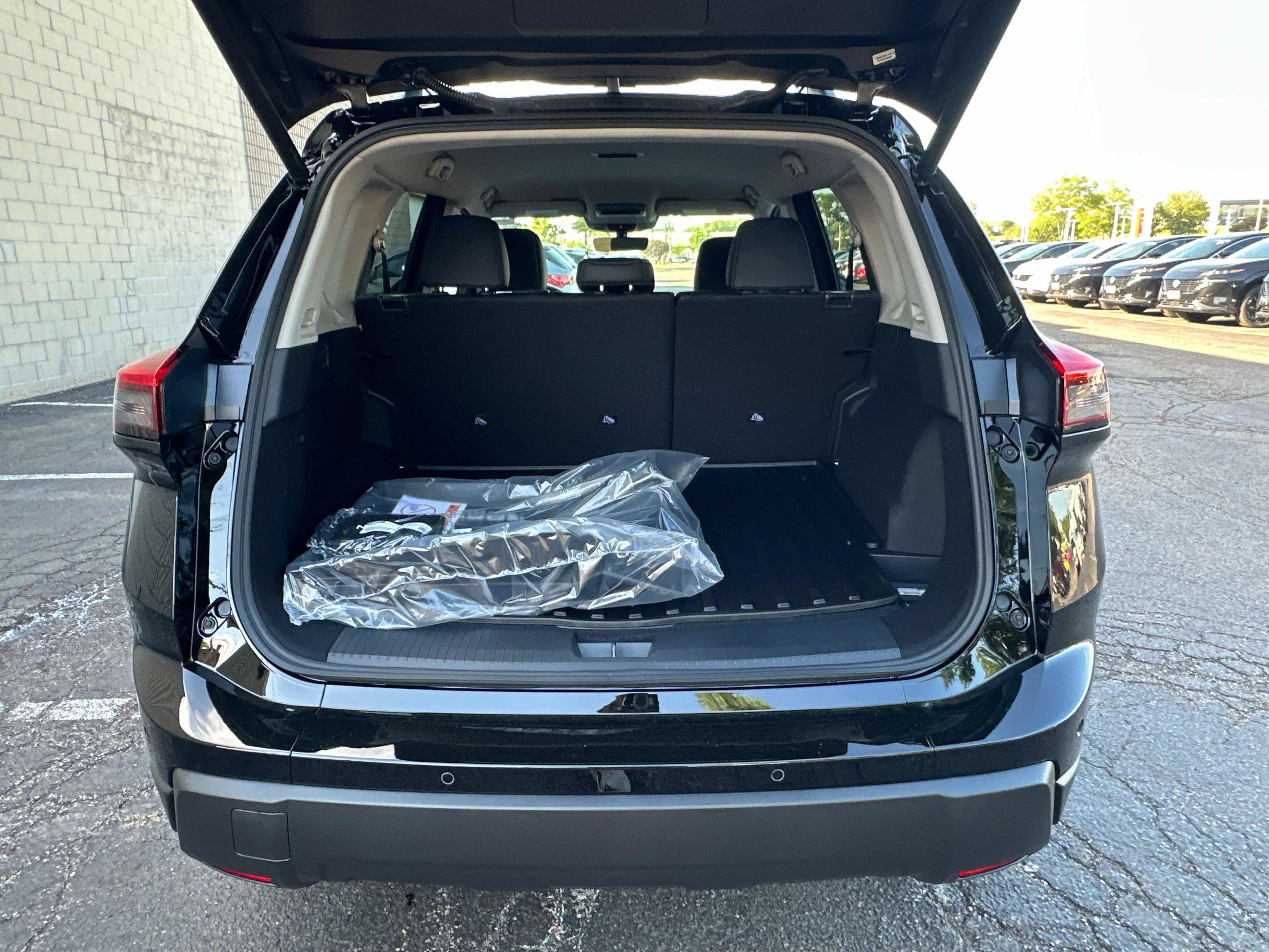 New 2026 Nissan Rogue SV AWD/4WD image 17
