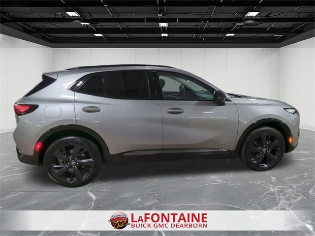 Used 2024 Buick Envision Sport Touring image 9