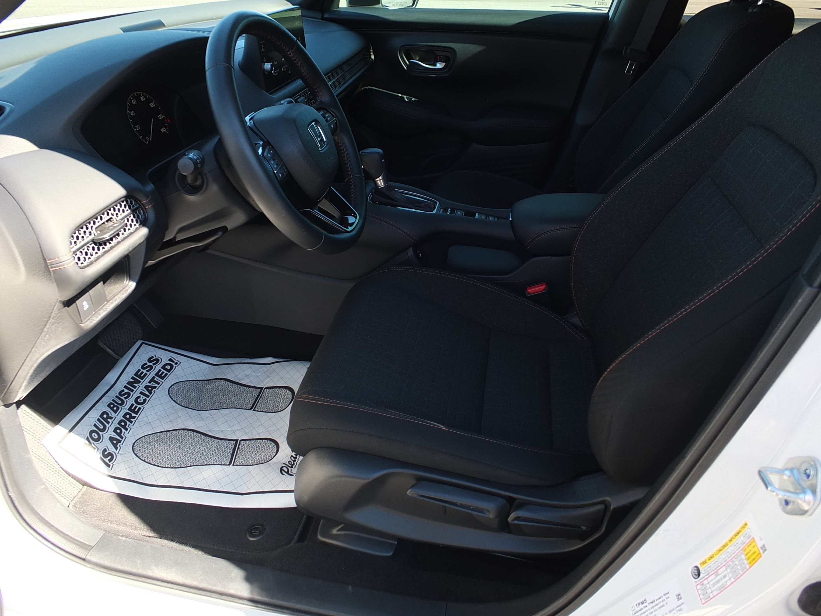 Used 2027 Honda HR-V Sport image 11