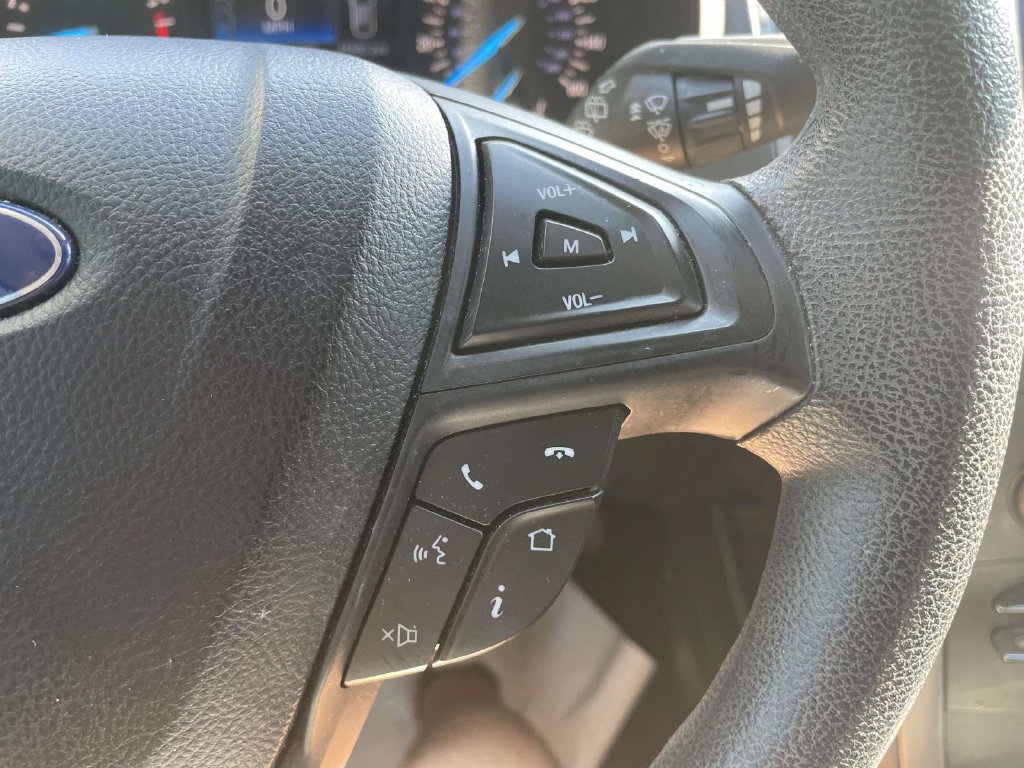 Used 2020 Ford Edge SE FWD image 23