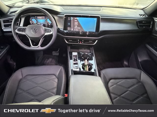 Used 2024 Volkswagen Atlas Cross Sport SE FWD image 12