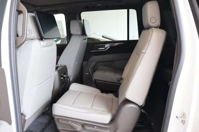 New 2026 GMC Yukon XL Elevation w/ Elevation Premium Package AWD/4WD image 18