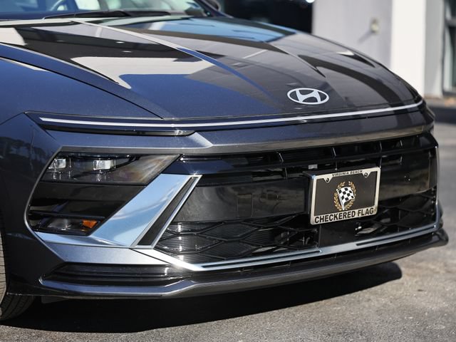 Certified 2025 Hyundai Sonata SEL FWD image 2