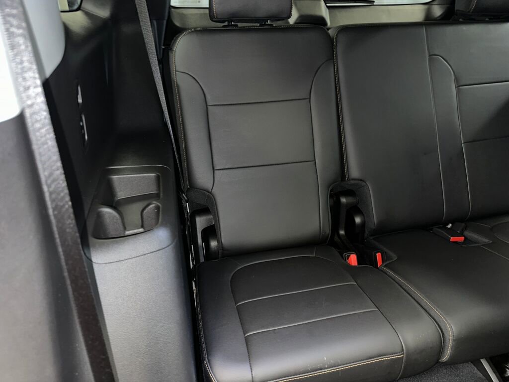 Certified 2021 Chevrolet Traverse LT w/ LT Premium Package image 33