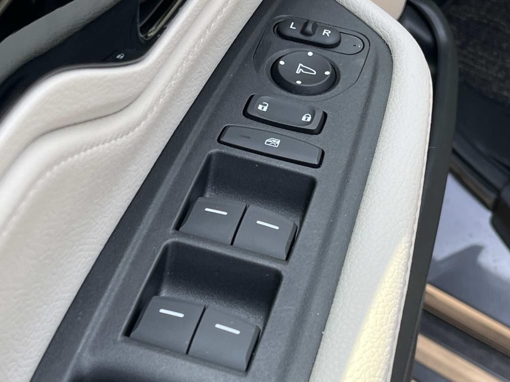Used 2026 Honda Odyssey Touring image 33