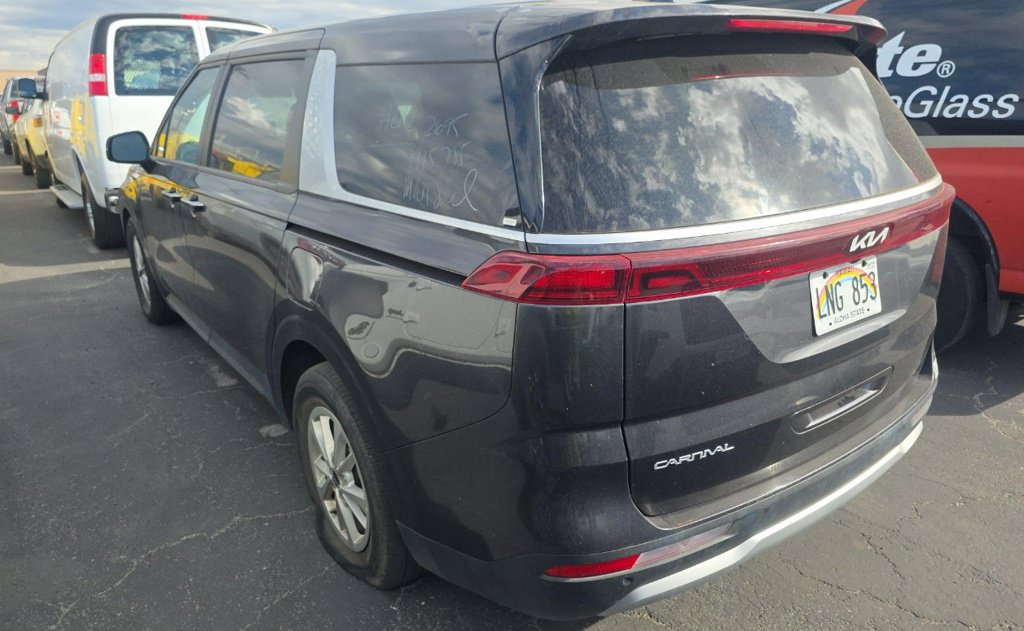 Used 2024 Kia Carnival LX FWD image 10