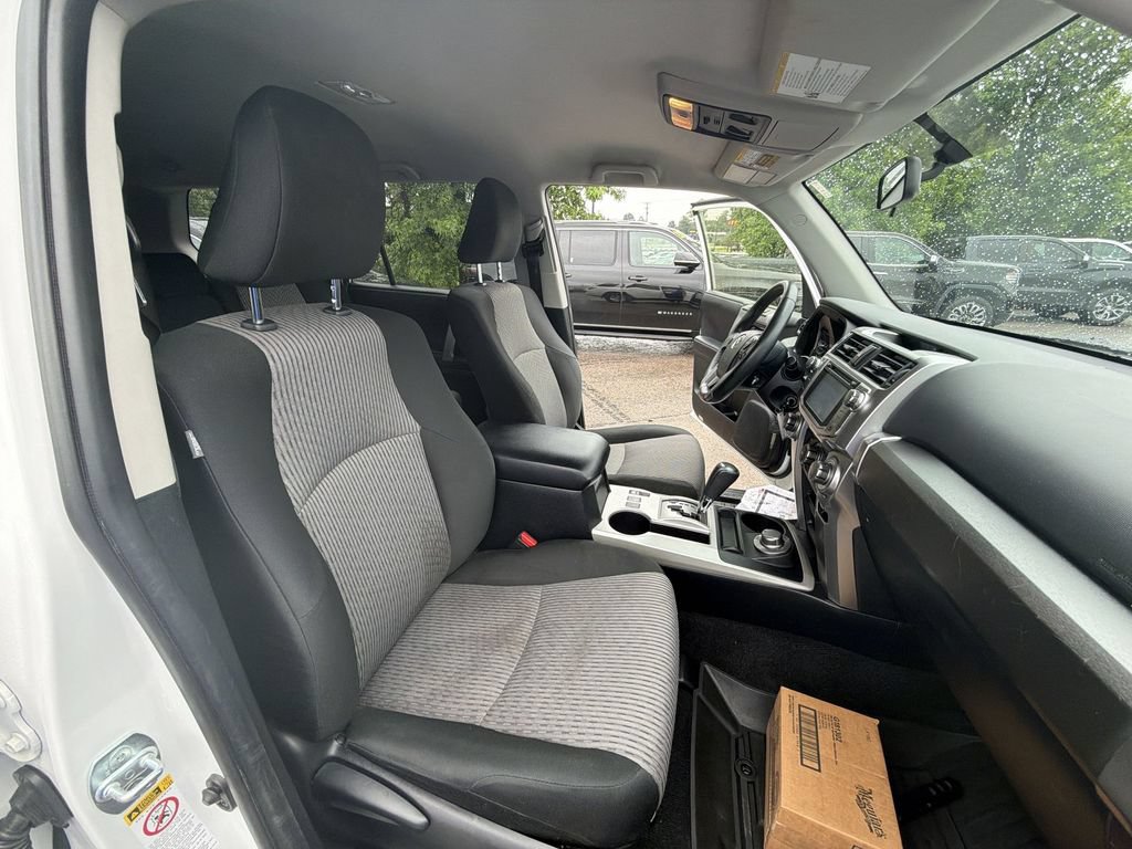 Used 2019 Toyota 4Runner SR5 AWD/4WD image 24