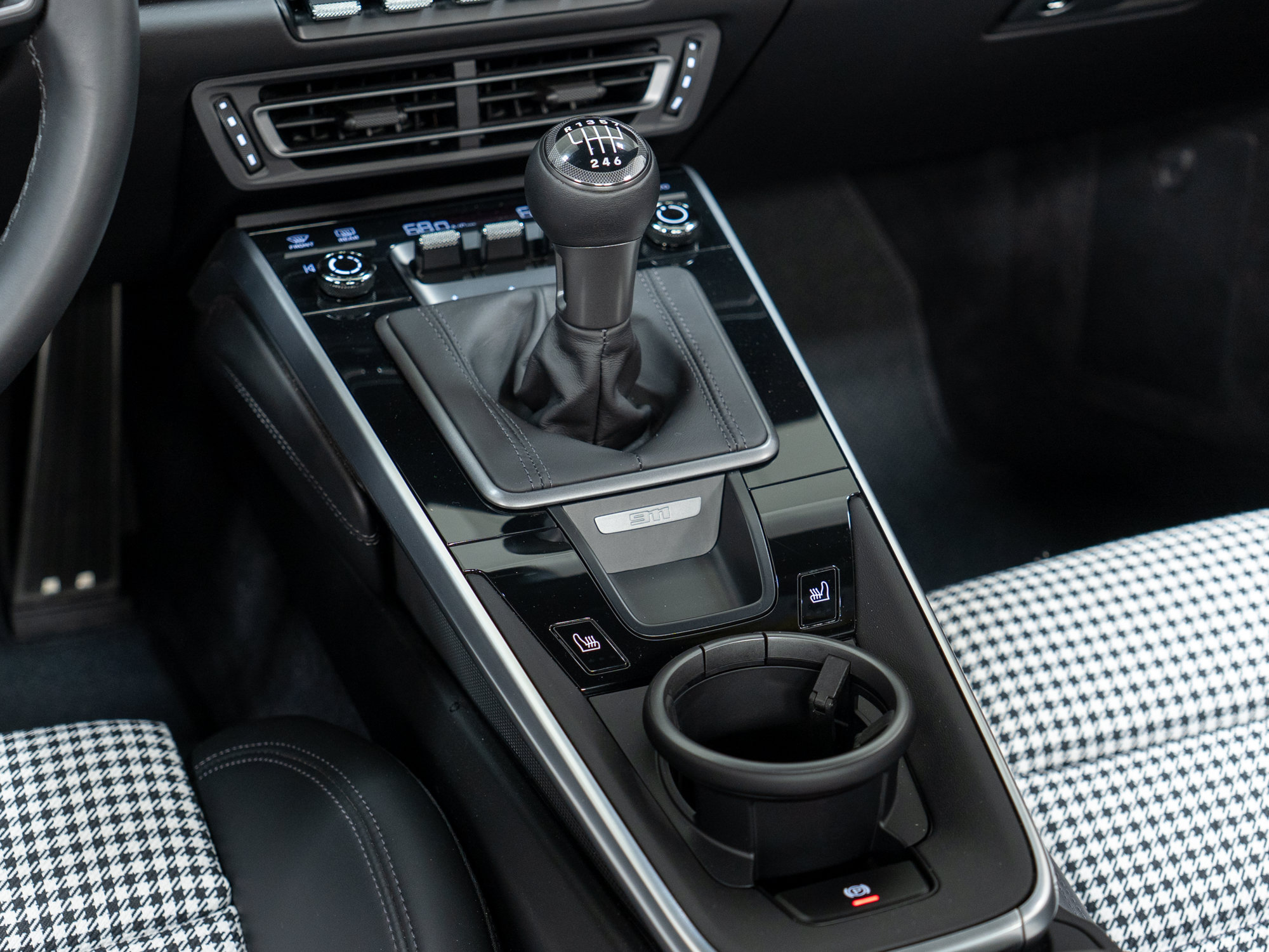 Certified 2024 Porsche 911 Carrera S RWD image 30