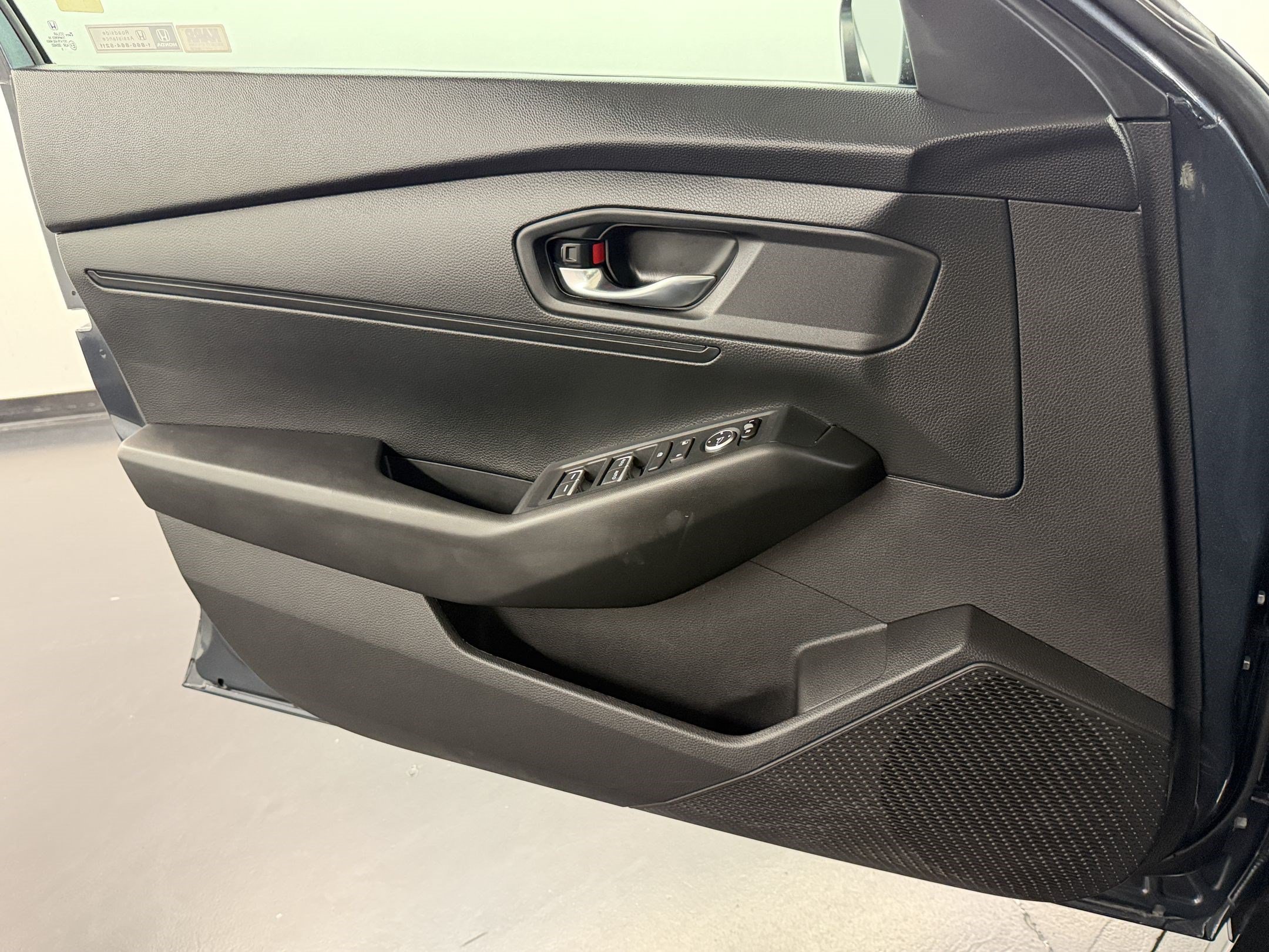 Used 2023 Honda Accord LX image 13