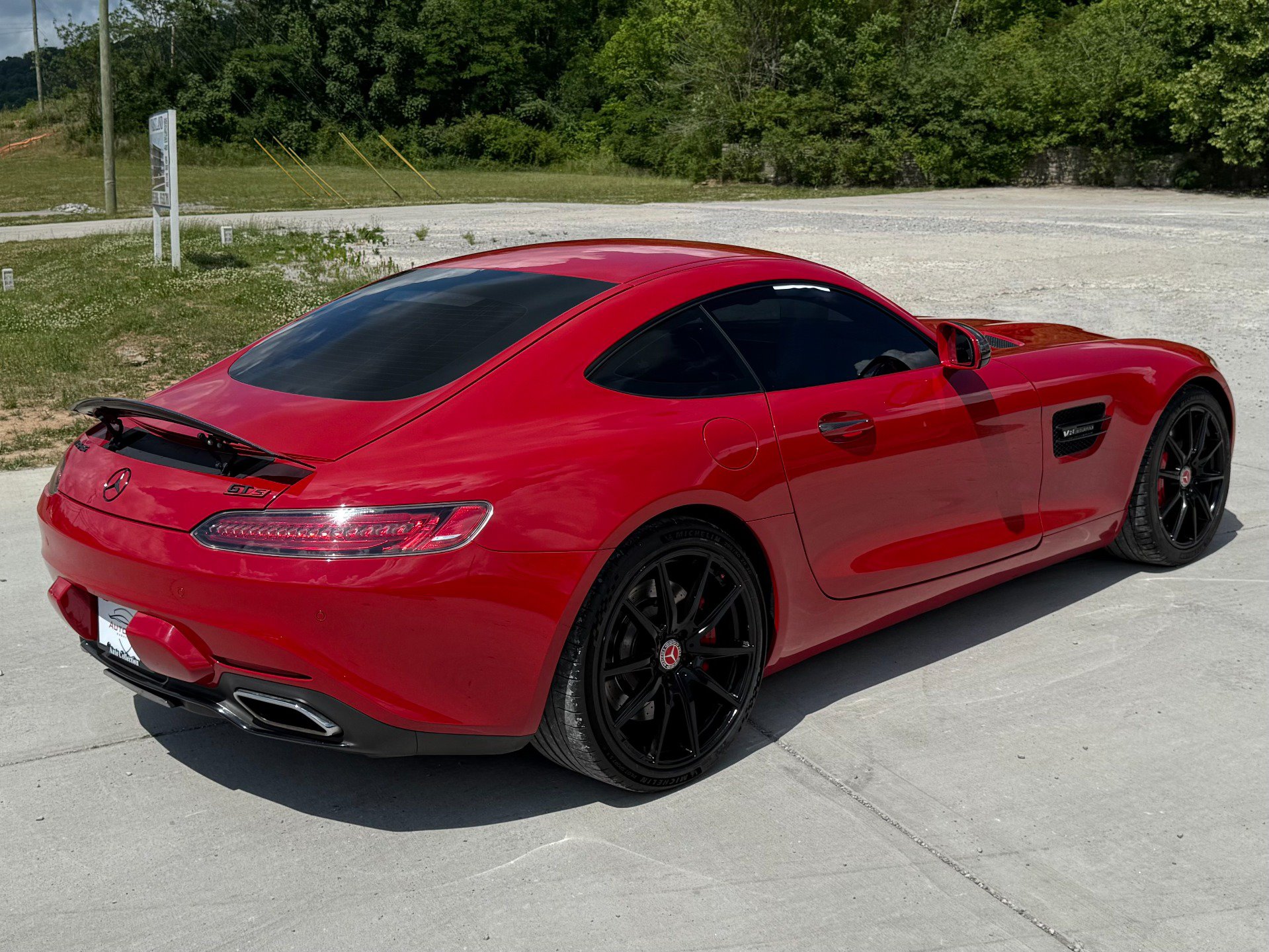 Used 2016 Mercedes-Benz AMG GT S image 3