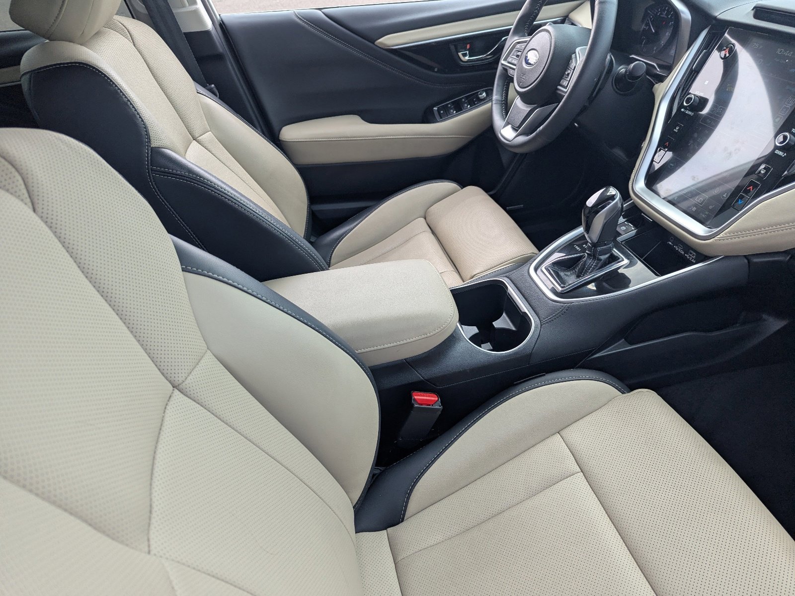 Certified 2025 Subaru Outback Limited AWD/4WD image 11