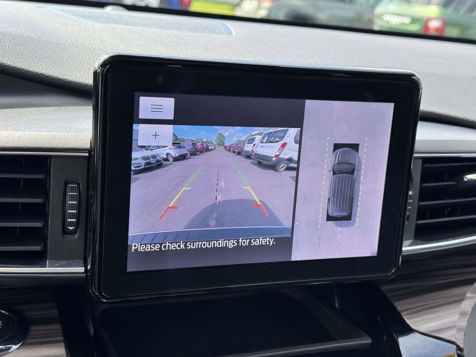 Used 2022 Ford Explorer Limited w/ Hybrid Equipment Group 310A image 28