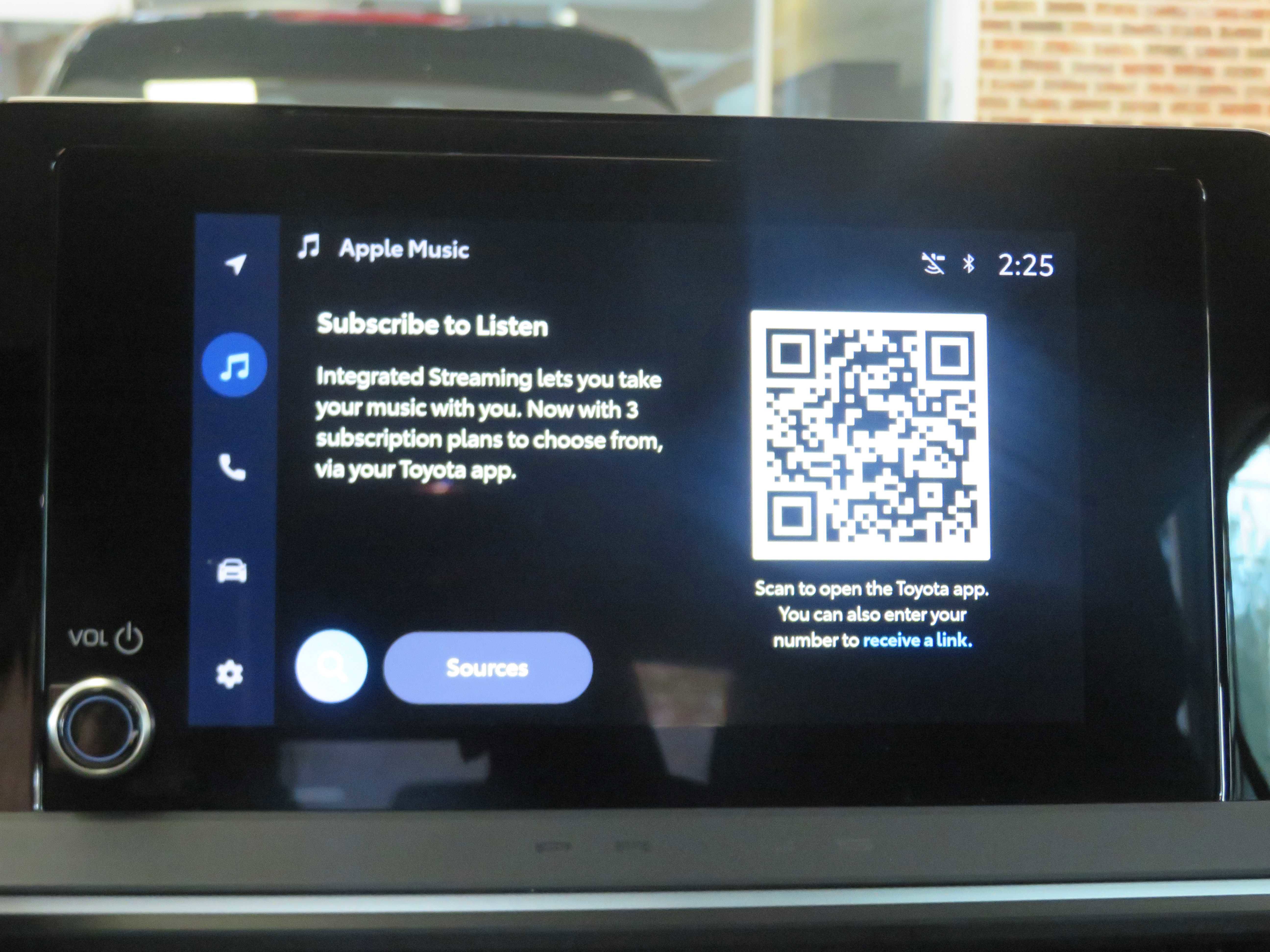 Used 2025 Toyota Prius LE image 42