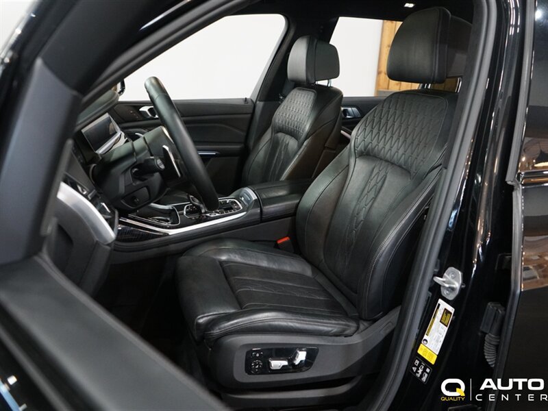 Used 2021 BMW X7 M50i AWD/4WD image 16