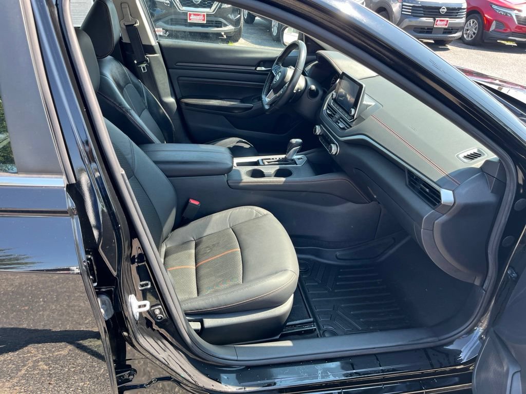 Used 2022 Nissan Altima 2.0 SR FWD image 40