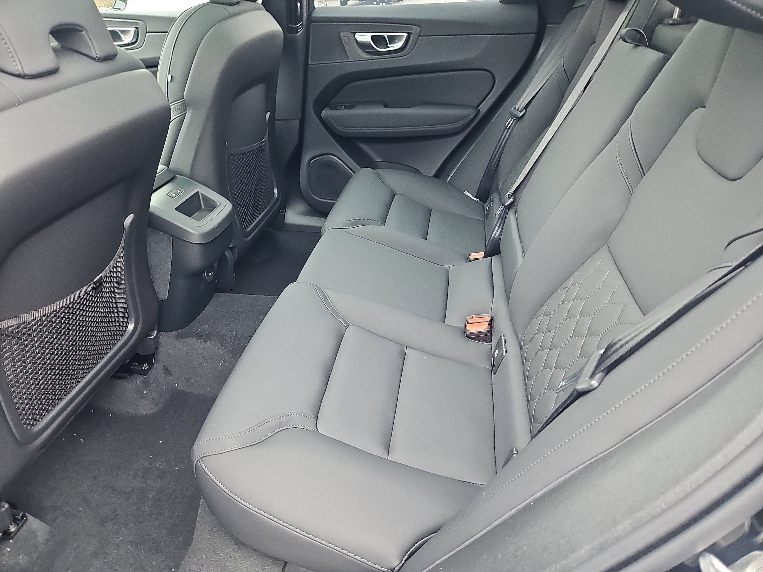 New 2026 Volvo XC60 B5 Plus w/ Protection Package Premier AWD/4WD image 20