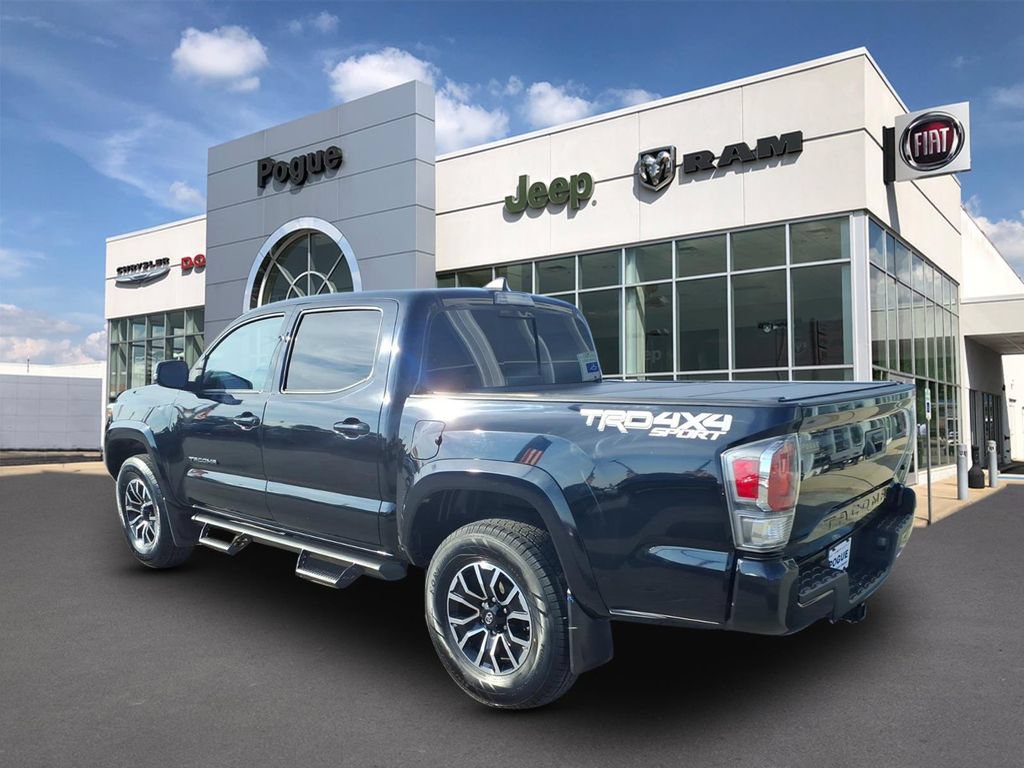 Used 2020 Toyota Tacoma TRD Sport AWD/4WD image 4