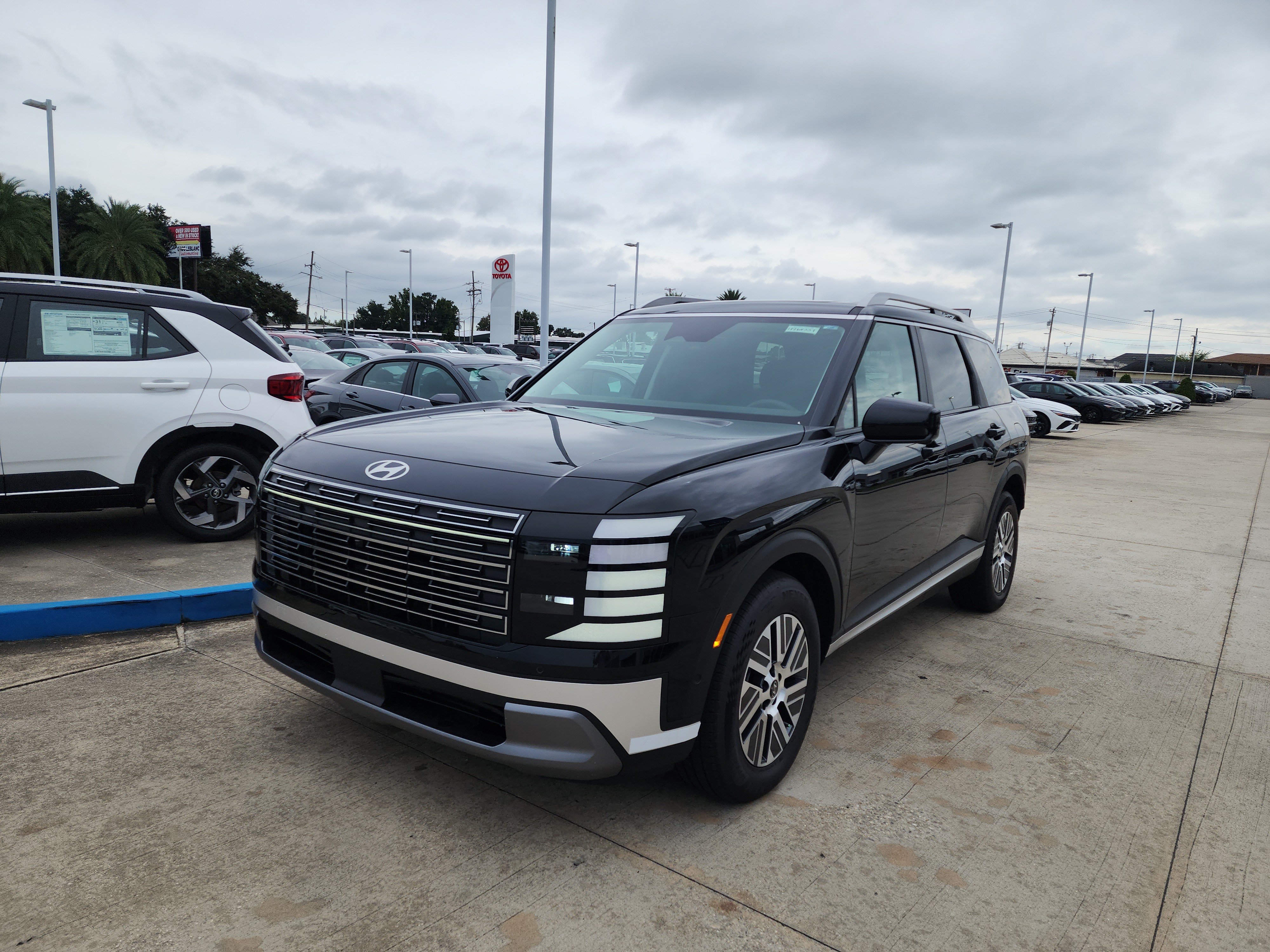 New 2026 Hyundai Palisade SEL Premium FWD image 3