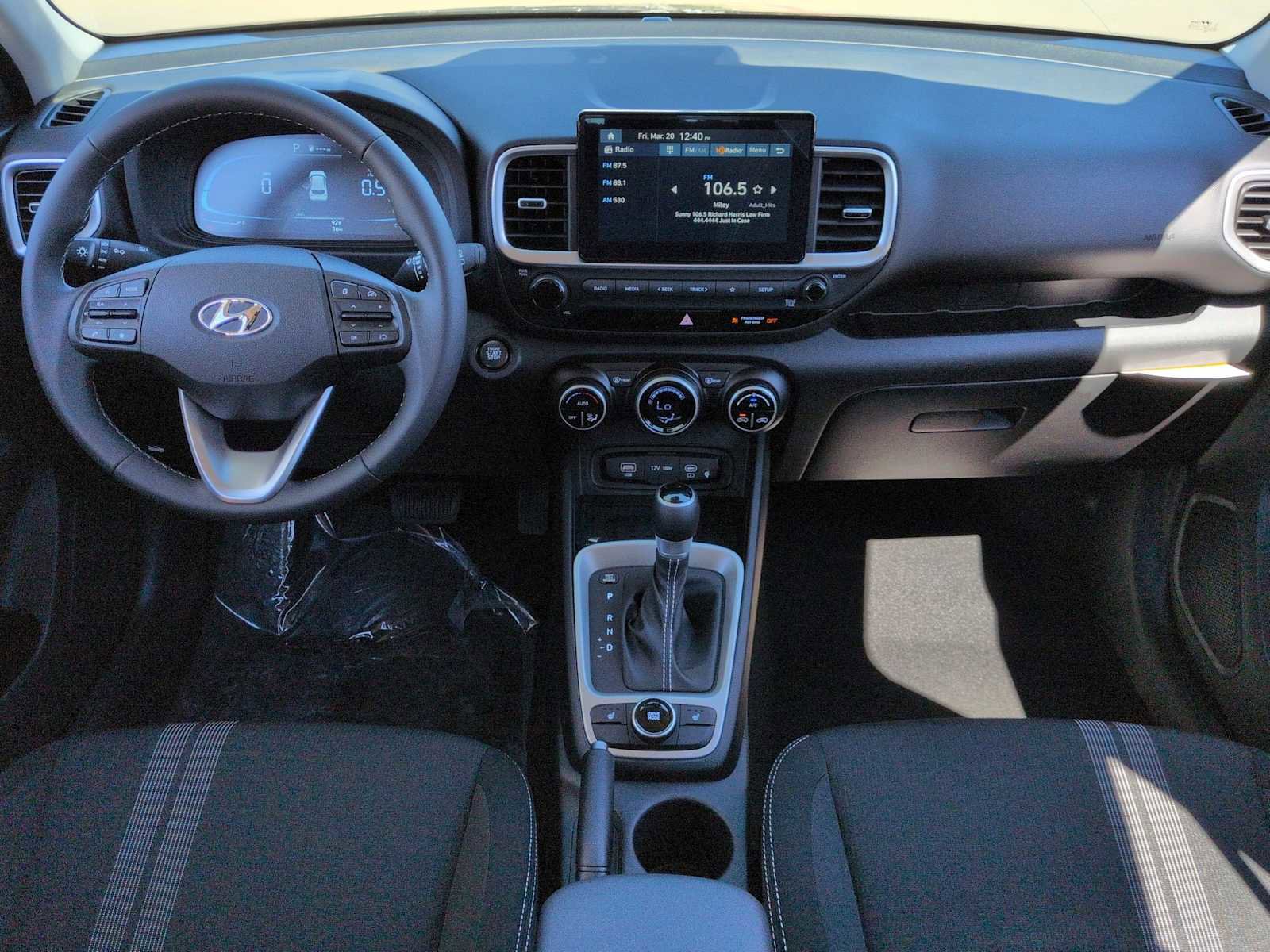 Certified 2026 Hyundai Venue SEL image 15