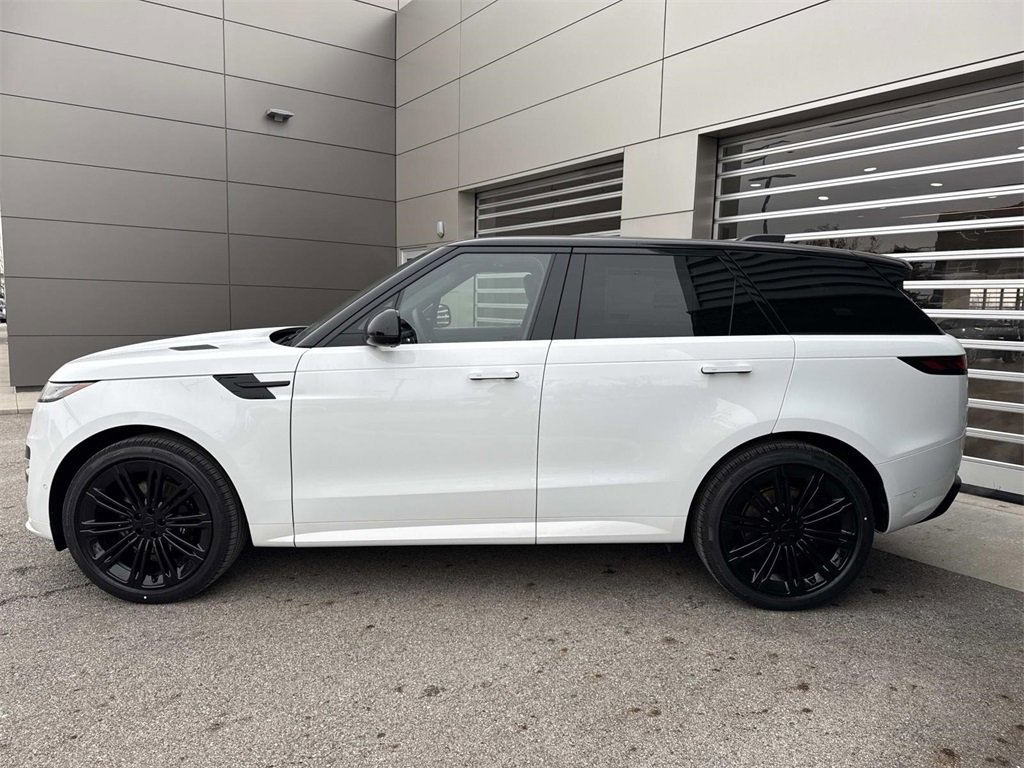 New 2026 Land Rover Range Rover Sport Dynamic SE image 4